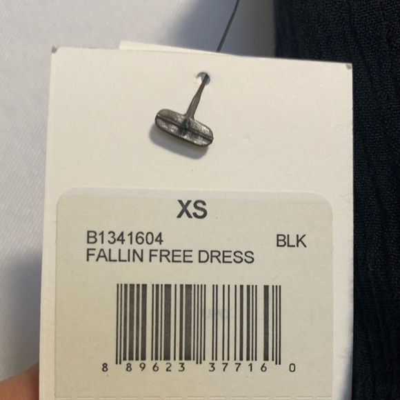 *SOLD* Volcom Dress 👗 - Picture 8 of 8